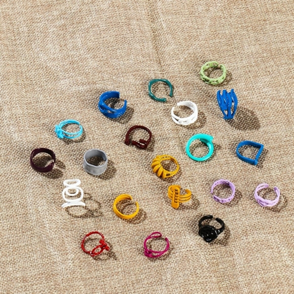 Fun, Funky Rings Made for Everyone! - Picture 3 of 5